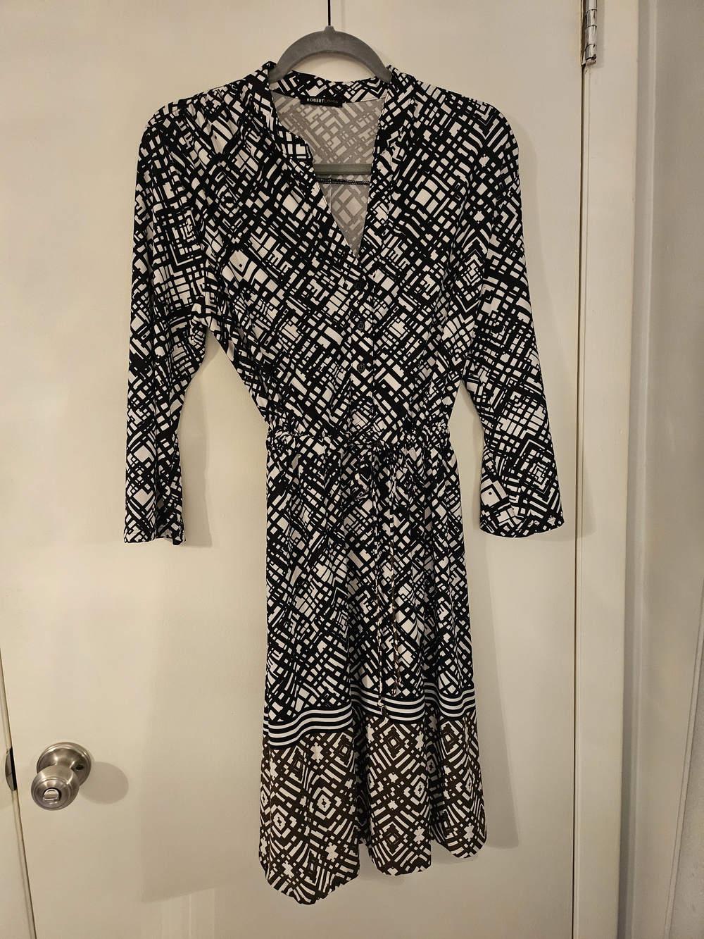 Robert Louis Black and White Geometric Long Sleeve Dress